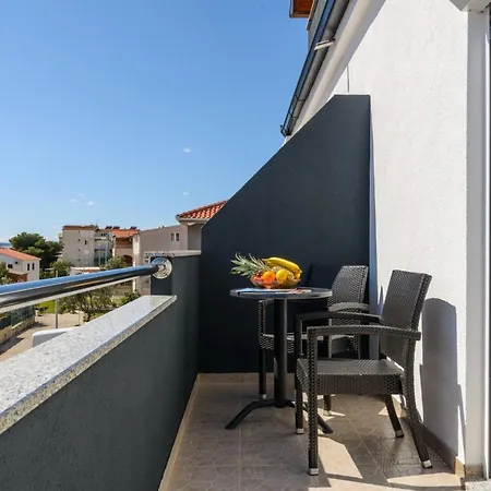 Etta Ciovo Apartment