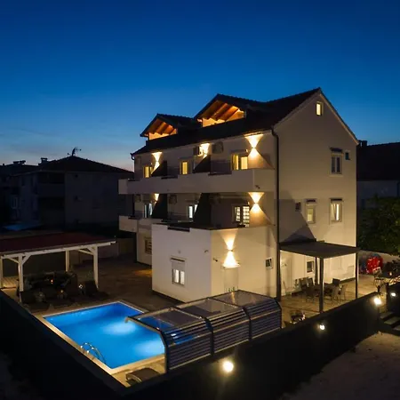 Etta Ciovo Апартаменти Трогір