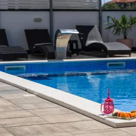 Etta Ciovo Трогір