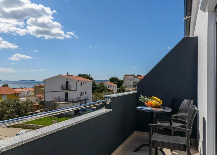 Etta Ciovo Апартаменти *