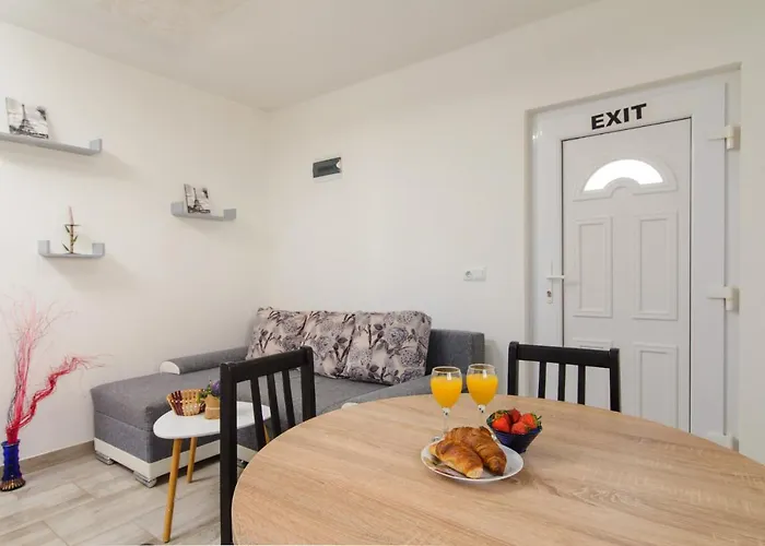 Апартаменти Etta Ciovo Трогір