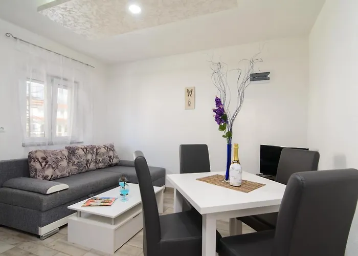 Etta Ciovo Апартаменти