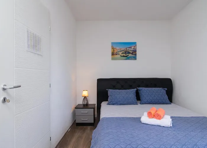 Апартаменти Etta Ciovo